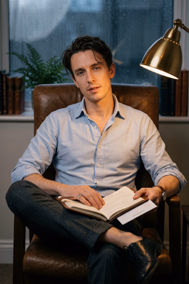 Alistair Whitmore - AI Companion